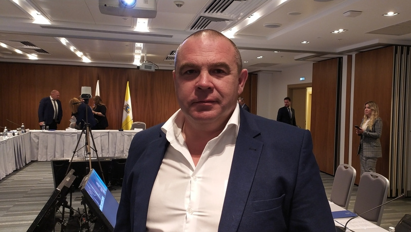    Михаил Миненков активно участвует в Вахте героев Отечества и воспитывает молодёжь Фото: Дарья Куличенко / / ИА «Победа26»