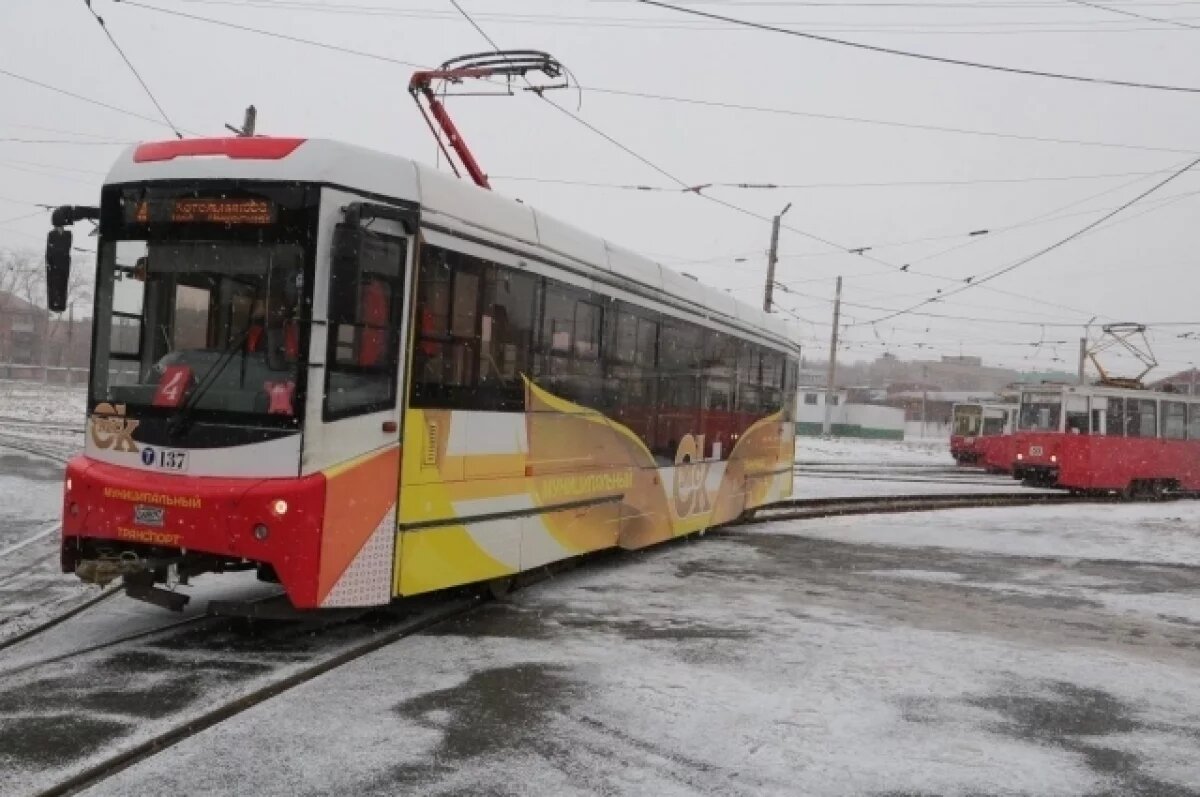    Омские троллейбусы и автобусы подготовили к зимним морозам