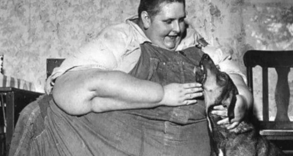 Хорошего человека много не бывает: как жил и умер Джон Брауэр Миннок — официально величайший толстяк в истории