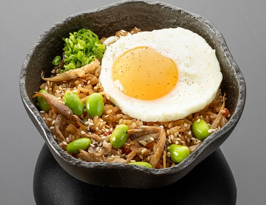 Рис с овощами и яйцом