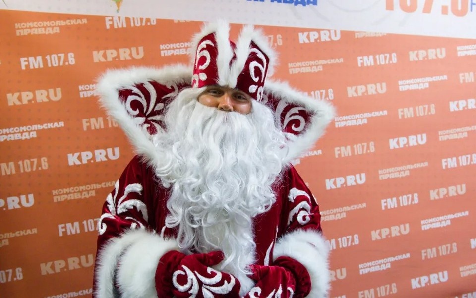    У всероссийского Деда Мороза есть несколько резиденций, а также специальный электронный ящик для новогодних писем. Диля Ахмадишина