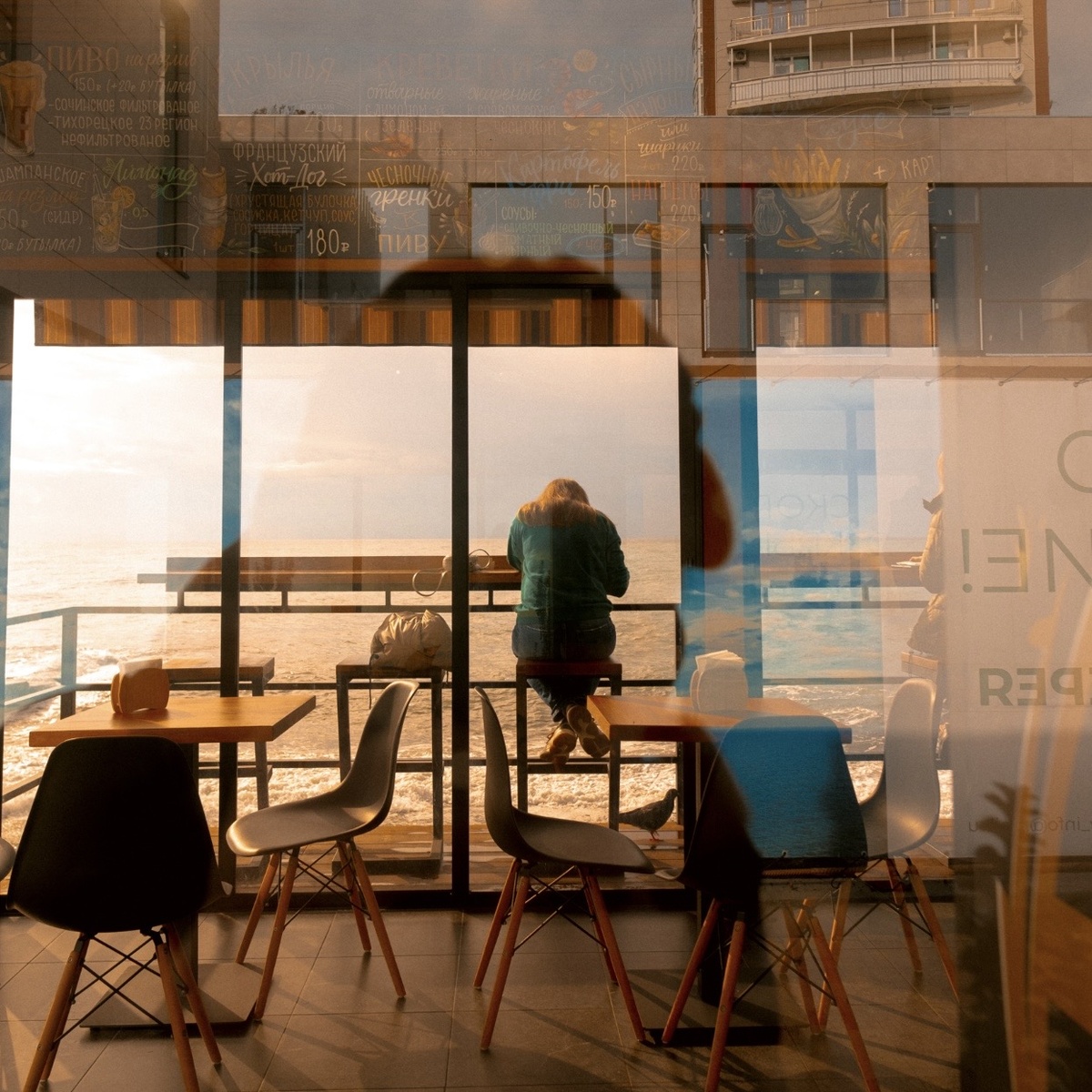 Кафе у моря в Адлере