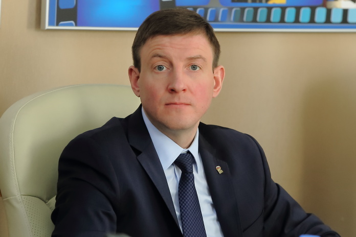    Андрей Турчак призвал собственников «Евромедцентра» последовать примеру коллег. Фото из архива "Континента Сибирь"