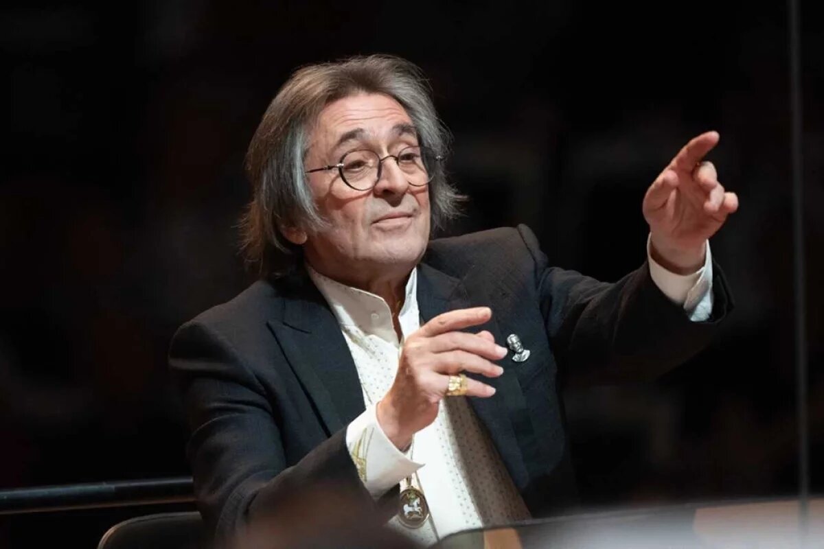    Народный артист СССР, Герой Труда России Юрий Башмет.