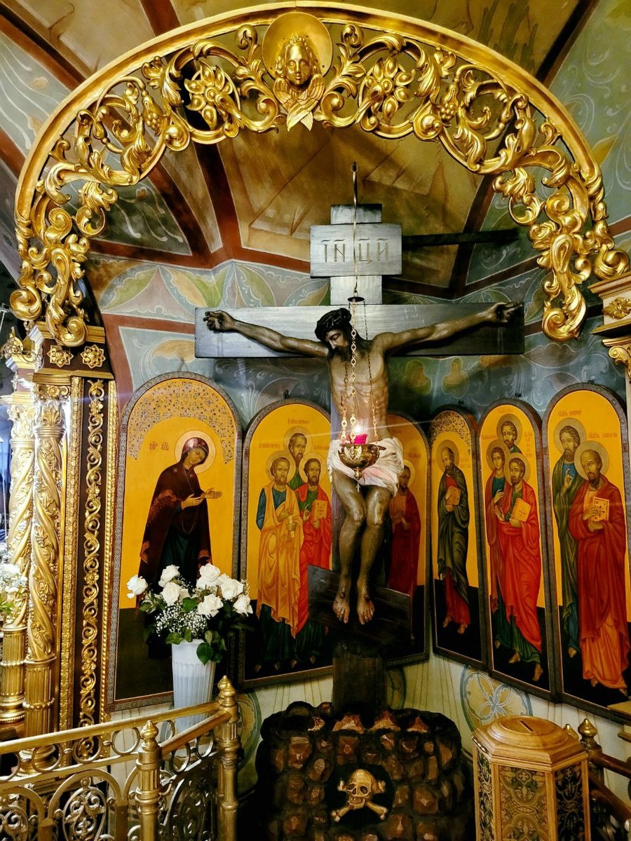 Внутреннее убранство храма