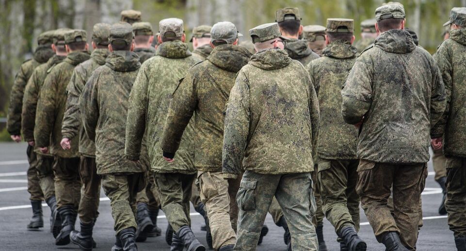Военные сборы для россиян в запасе: где пройдут, как вручают повестки и что брать с собой