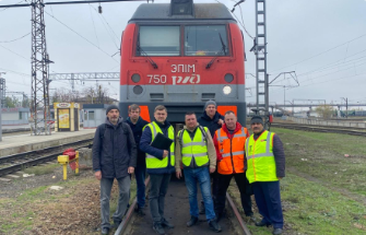 Пассажирские поезда ОАО "РЖД" на виртуальной сцепке.