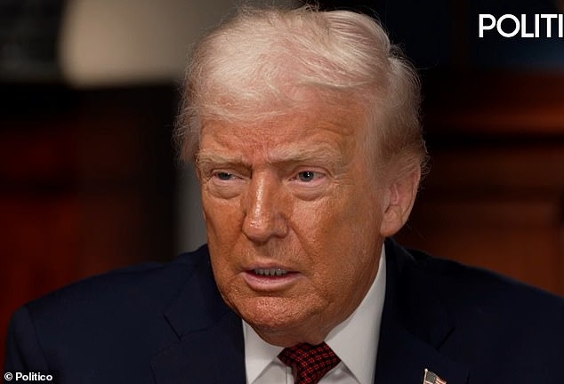 Дональд Трамп даёт интервью Politico в понедельник вечером.