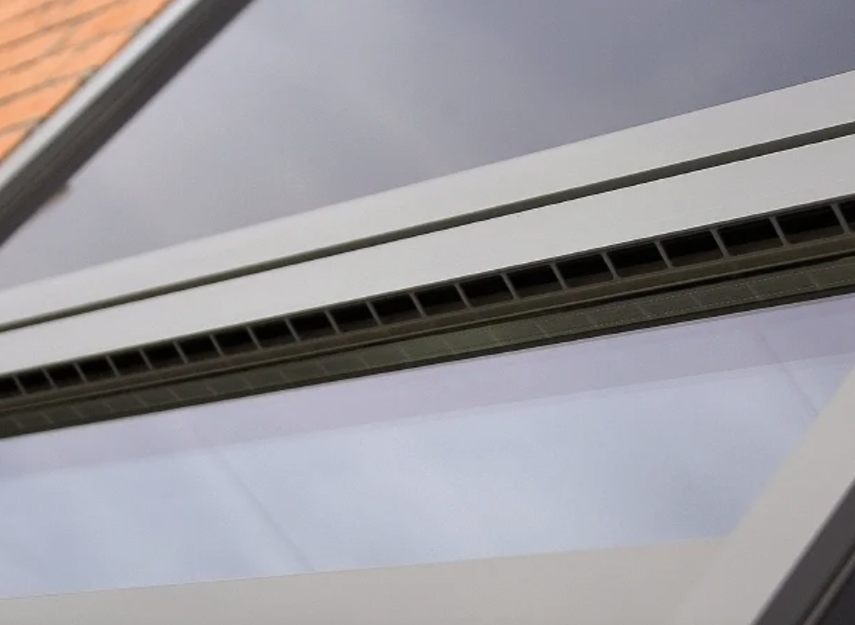 Вид оконных клапанов снаружи