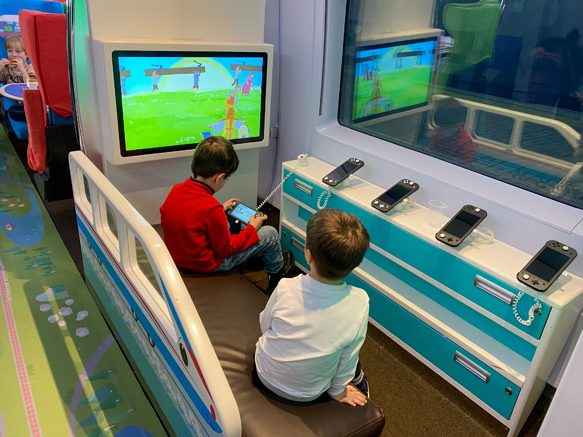 Игровой уголок в 10 вагоне скоростного поезда «Сапсан»