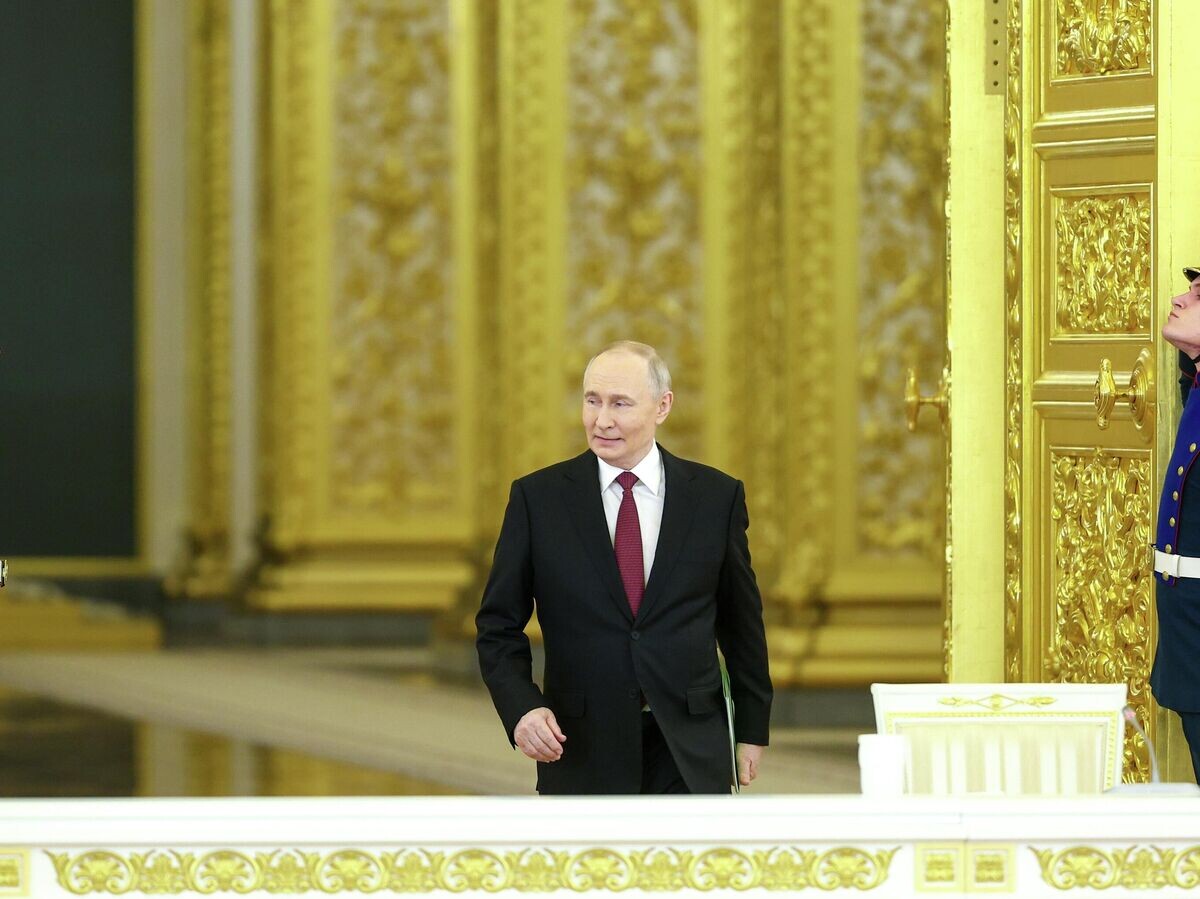    Президент РФ Владимир Путин перед заседанием Совета по стратегическому развитию и национальным проектам | © РИА Новости / POOL