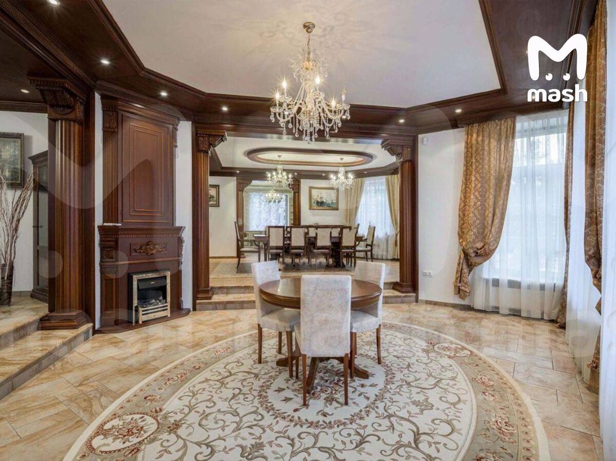 Автор фото: Mash. Особняк Светланы Лободы в Подмосковье.