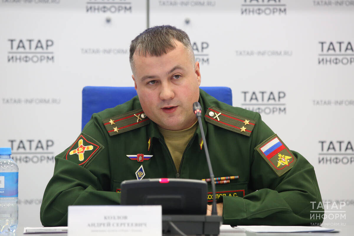 Андрей Козлов: «Обязательное условие – прохождение подготовки в учебном центре Министерства обороны либо на заводах – производителях беспилотников»Фото: © Султан Исхаков / «Татар-информ»