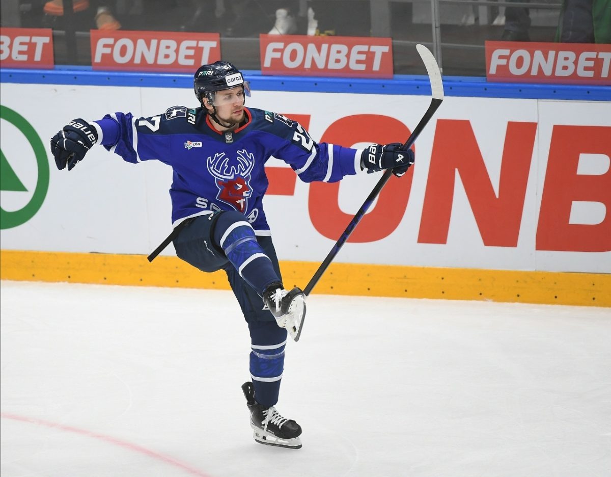    Сам форвард вошёл в сборную «Россия 25» для участия в Кубке Первого канала