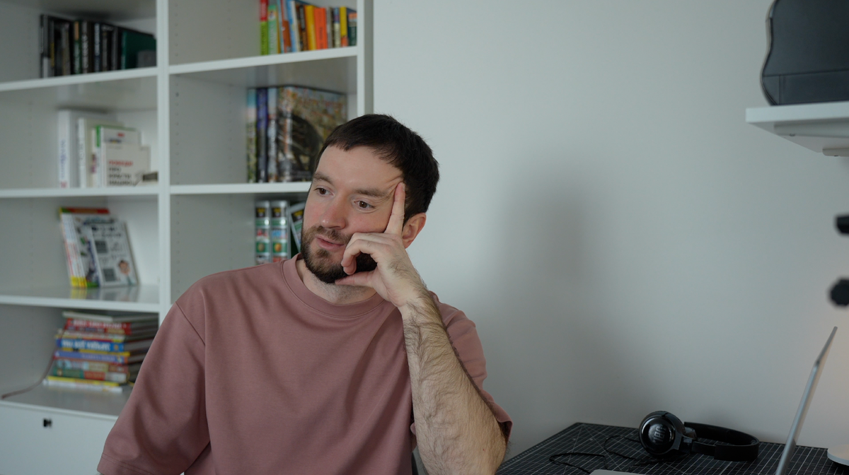 Думаю какую камеру взять с собой)