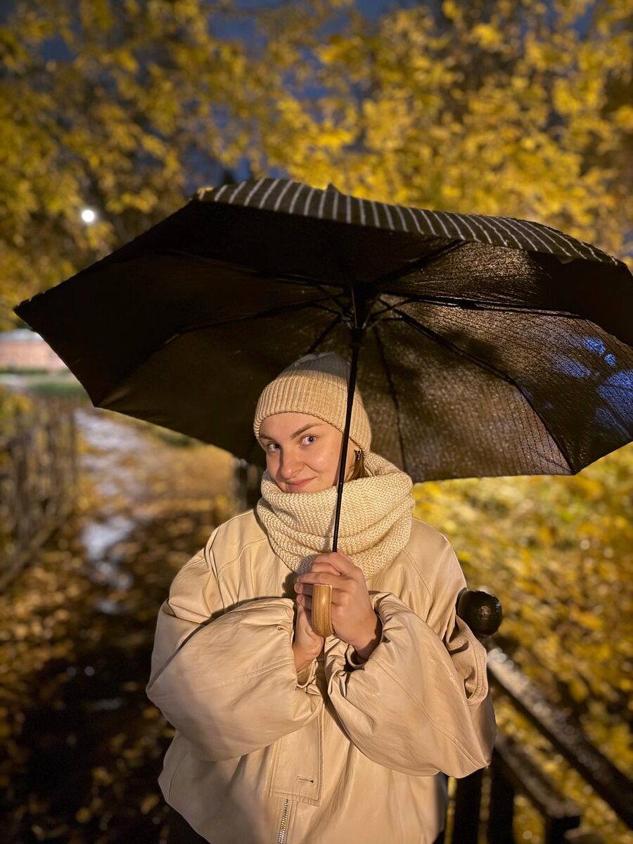 С уважением, автор статьи — фитнес-тренер, специалист по коррекции осанки и работе с болью в спине — Исакова Юлия. Спасибо, что дочитали эту статью до конца! Буду рада вашему лайку и подписке, если было полезно.