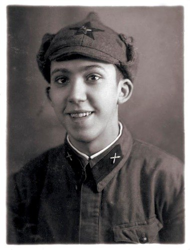 Каким был Юрий Никулин до цирка и кино?