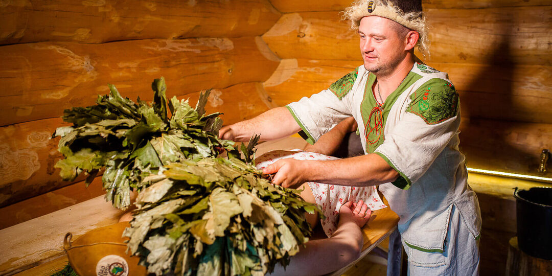 Баня — не панацея, но мощный союзник здоровья: что наука говорит о паре, венике и контрасте