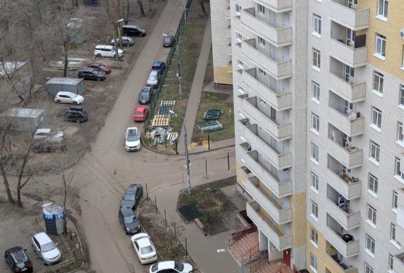 Режимный объект из двора сделали жители улицы Грамши в Воронеже