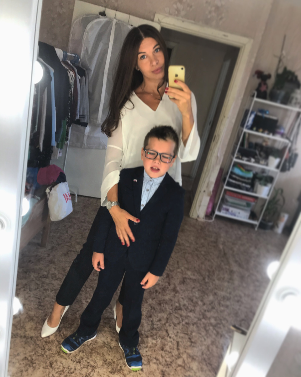 На фото автор канала и младший сын сентябрь 2020г. 