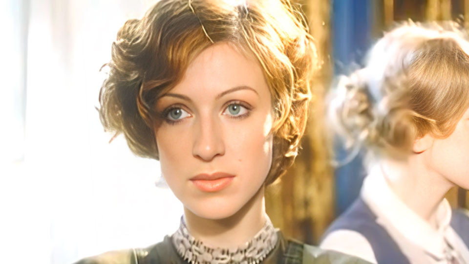 Ирина Гринёва в спектакле "Дом для богатых"