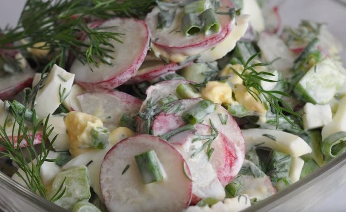    Секрет советской столовой раскрыт салат «Весна» с хрустящим редисом