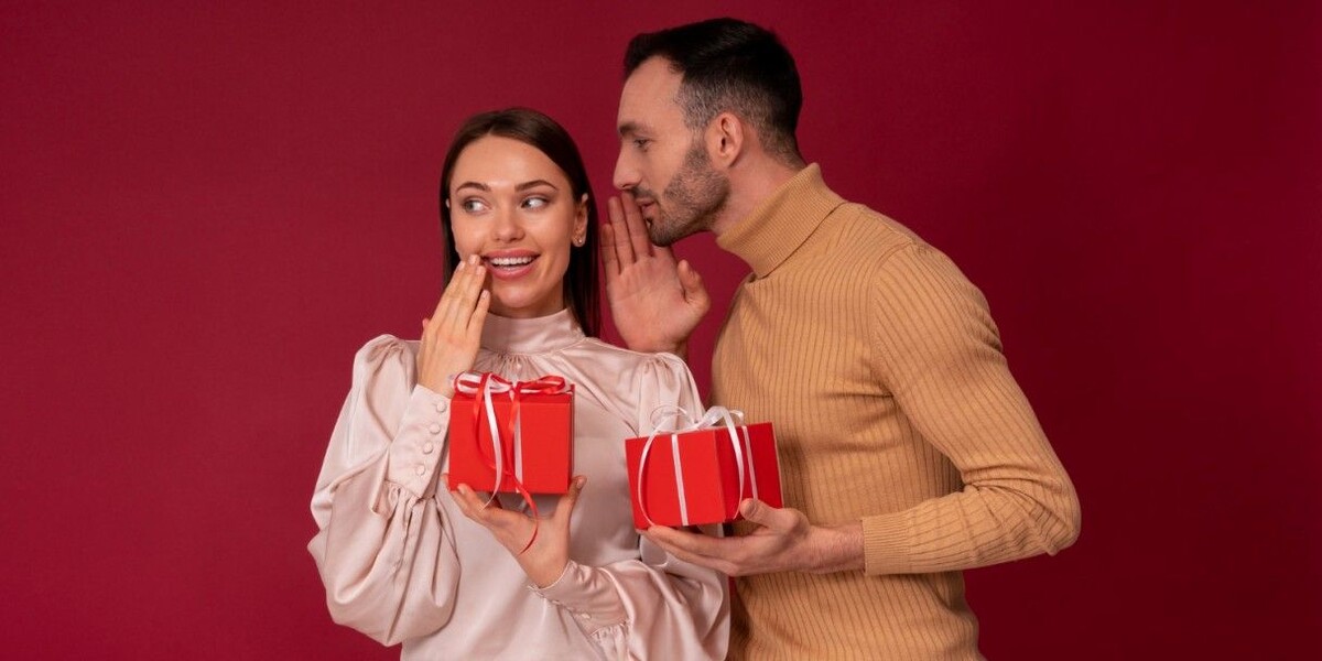 У мужчин и женщин разные запросы в отношении подарков. Источник: Freepik📷
