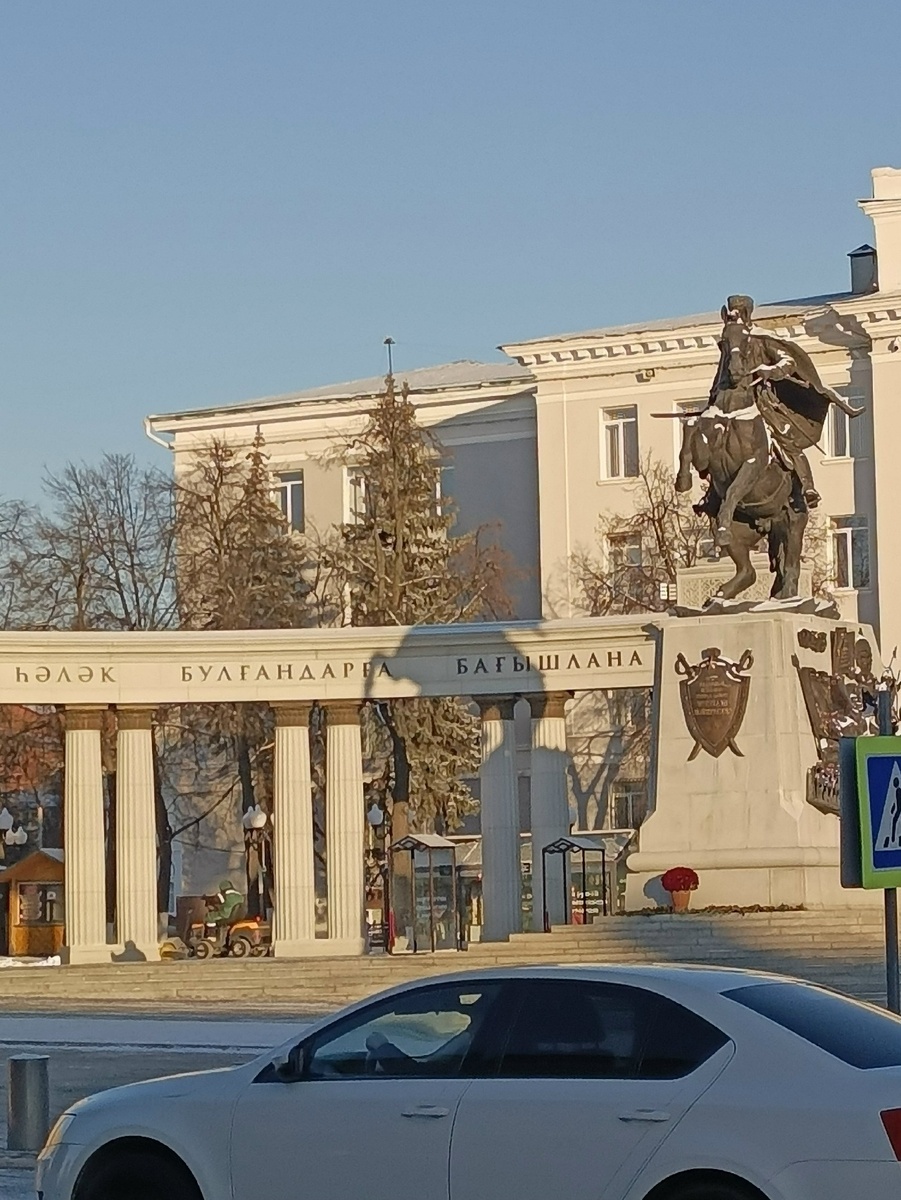     Икенсе "Йәш шайморатовсылар балы" үтте