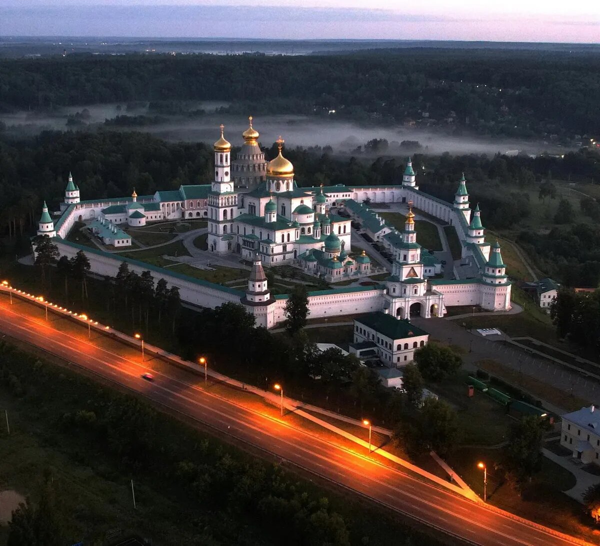 У кого заказать ремонт квартиры в Истре