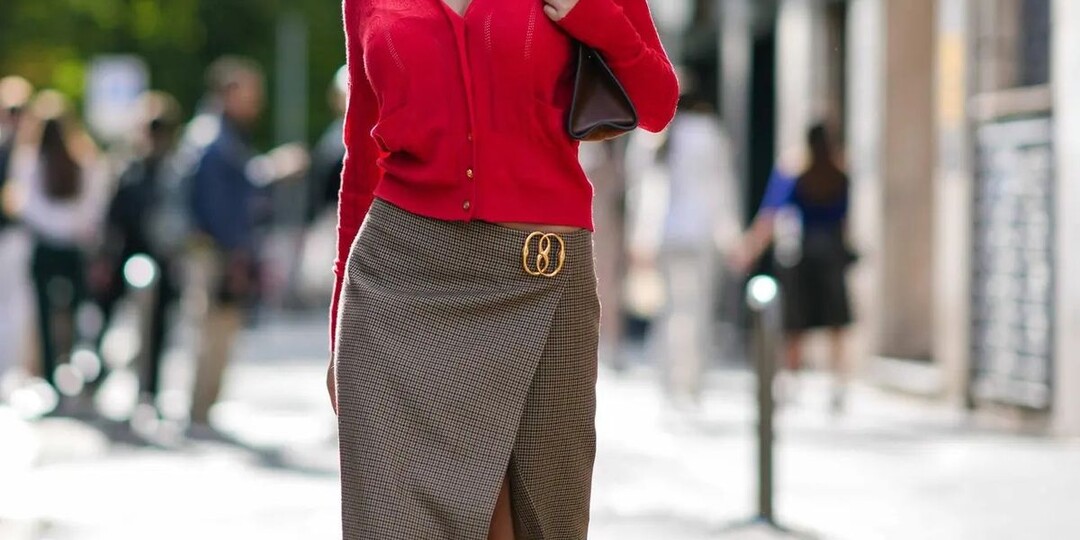 Почему некоторые женщины выглядят дорого только в движении: феномен динамичного силуэта после 40