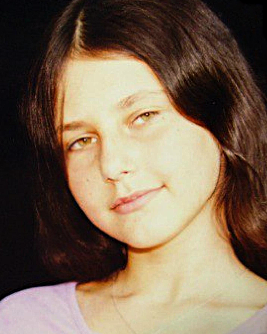 Полина в детстве