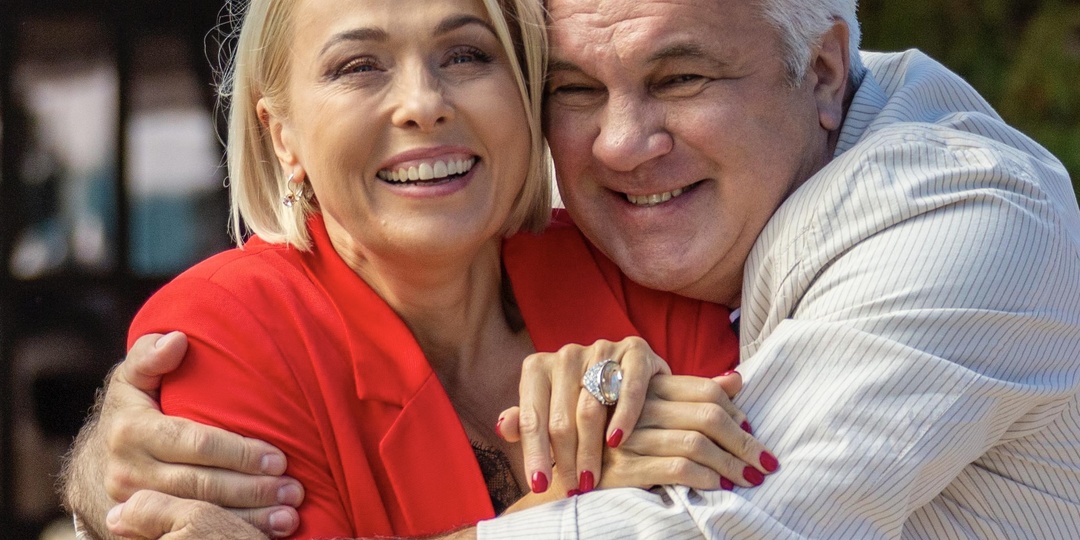 Родила первенца в 46 лет от известного актера, 20 лет брака и кто её знаменитый муж. Как живёт актриса: о личном Анны Легчиловой