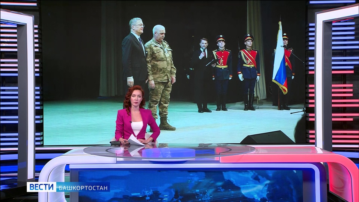    В День Героев Отечества в Уфе башкирским воинам вручили медали генерала Шаймуратова