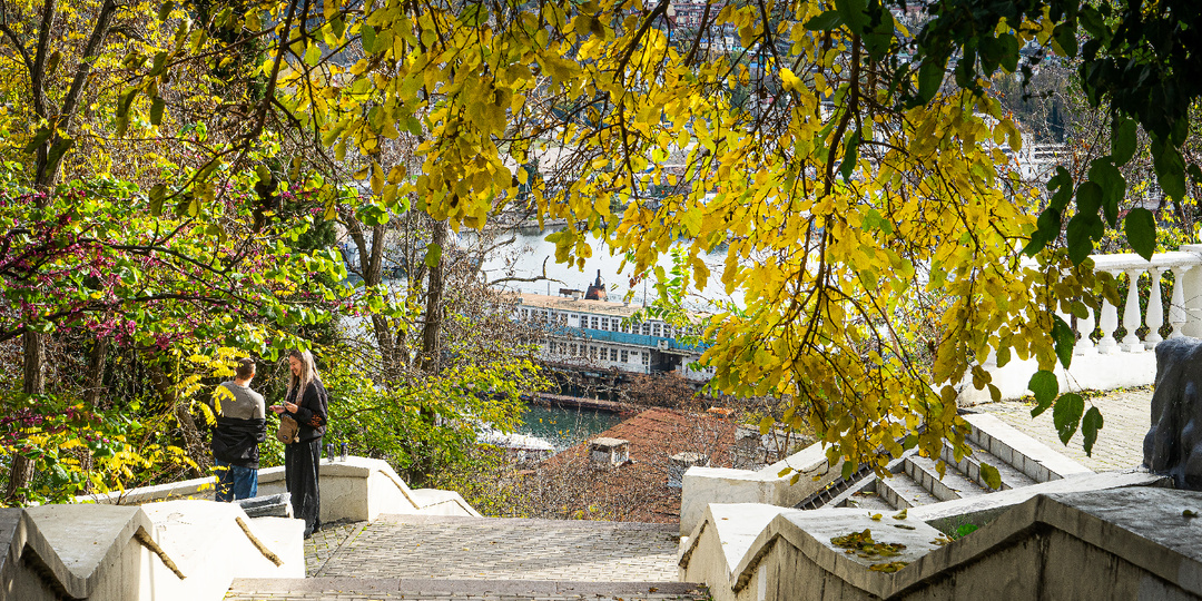 Осень в Севастополе. Краски и история вокруг площади Ушакова. Экскурсии без экскурсовода