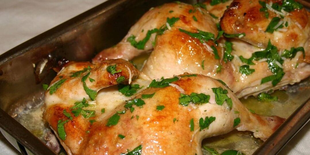 Куриные окорочка в духовке: рецепт с майонезом и чесноком.