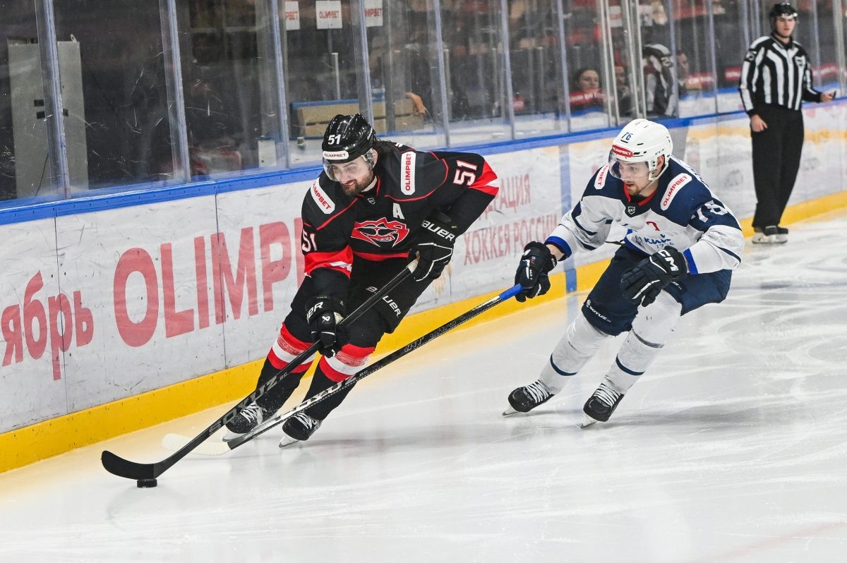    27 ноября в Перми «Молот» тоже взял верх над нашим фарм-клубом (4:3), победу принёс гол экс-торпедовца Максима Кицына