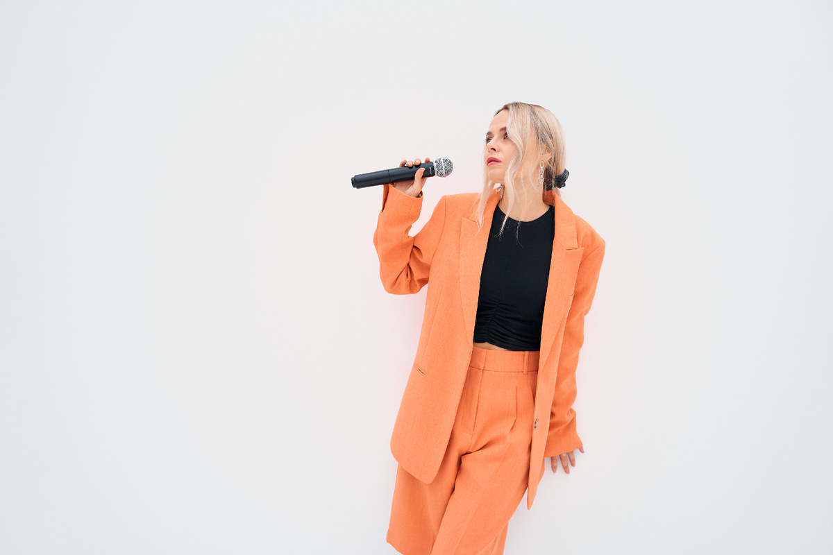 Юлия Кантонистова - вокалистка, музыкант, педагог, автор обучающих курсов вокала, MMus