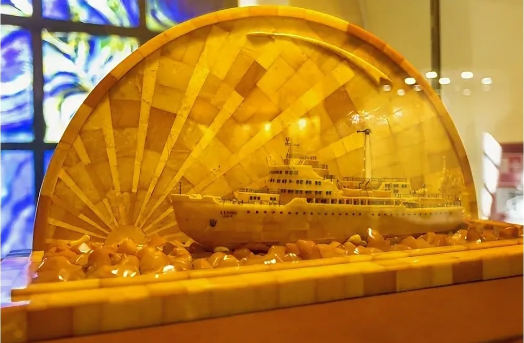 Копия подаренного президенту США ледокола "Ленин", музей янтаря, г. Калининград