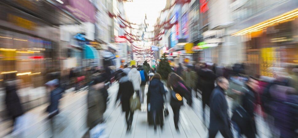 Если в декабре вам хочется не праздника, а просто чтобы всё закончилось – с вами всё в порядке. В статье о причинах предновогоднего выгорания и том, как прожить этот период мягче.