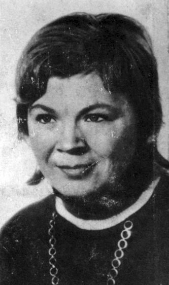 Мариэтта  Чудакова https://yandex.ru/images/search?from=tabbar&img_url=https%3A%2F%2Flibmir.com%2Fi%2F13%2F270113%2Fi_032.jpg&lr=118482&pos=1&rpt=simage&text=мариэтта%20чудакова%20в%20молодости