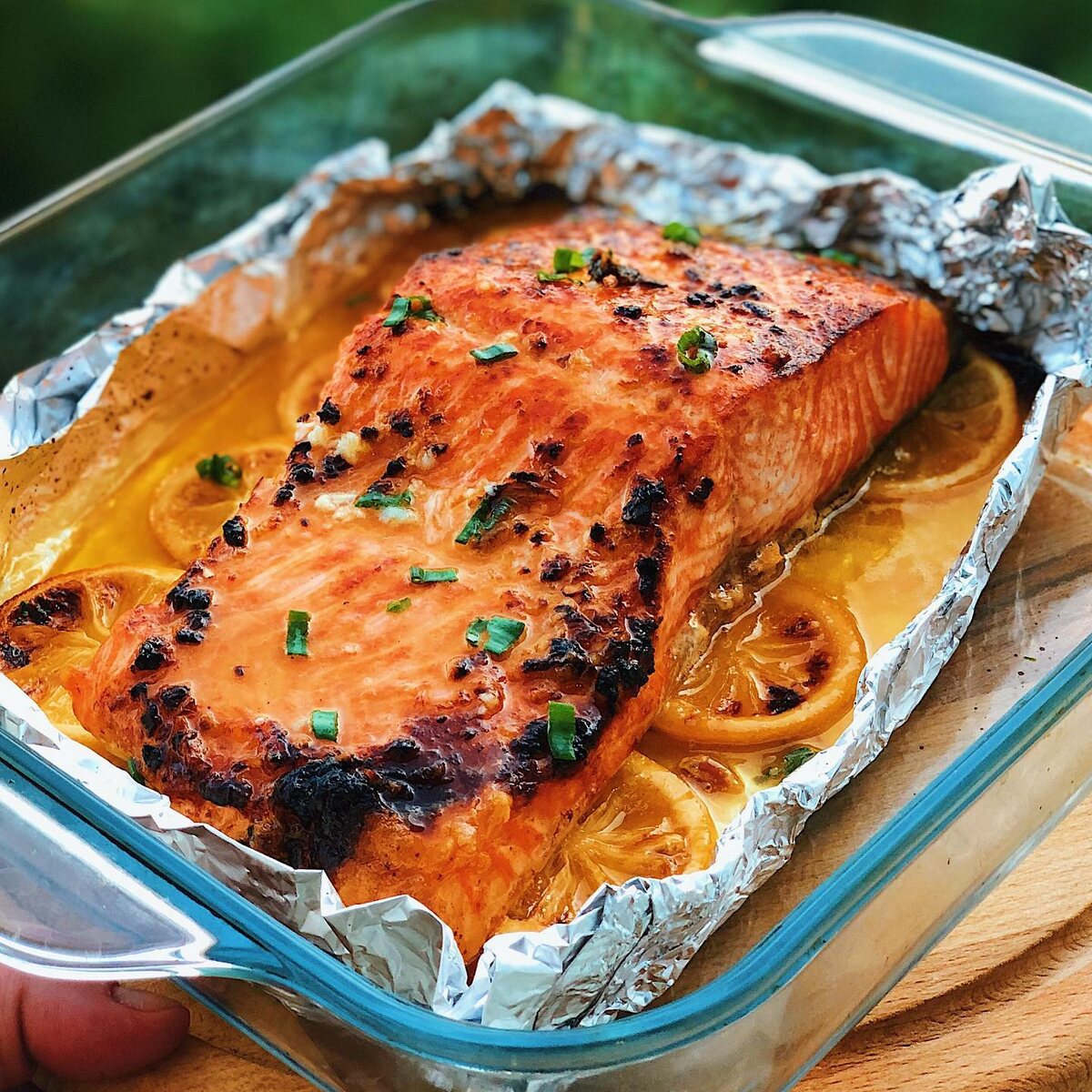 Запечённая рыбка в ароматном маринаде из мёда, чесночка и лимончика 🐠🥘