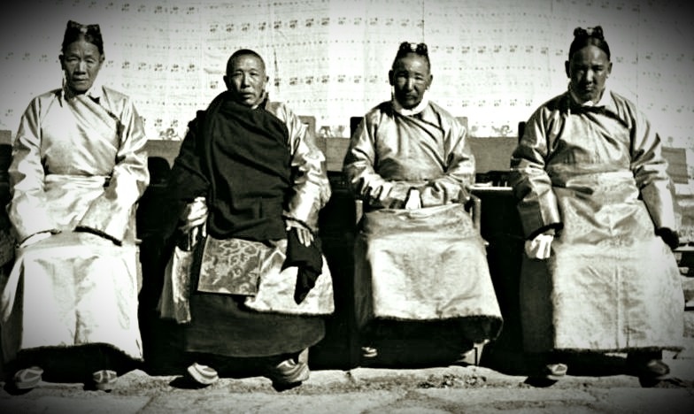 Тибетские монахи написали Ленину после его смерти: что было в таинственном письме от махатм