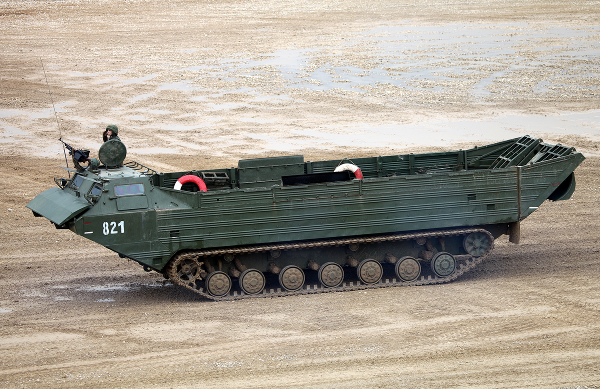 Плавающий транспортер ПТС-2. Источник фото: http://www.vitalykuzmin.net/Military/ARMY-2016-Demonstration/