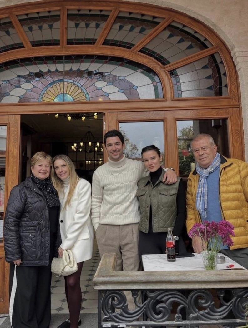 Фото из открытых источников интернета. Супруги за кадром сьемки фильма «День святого Валентина»