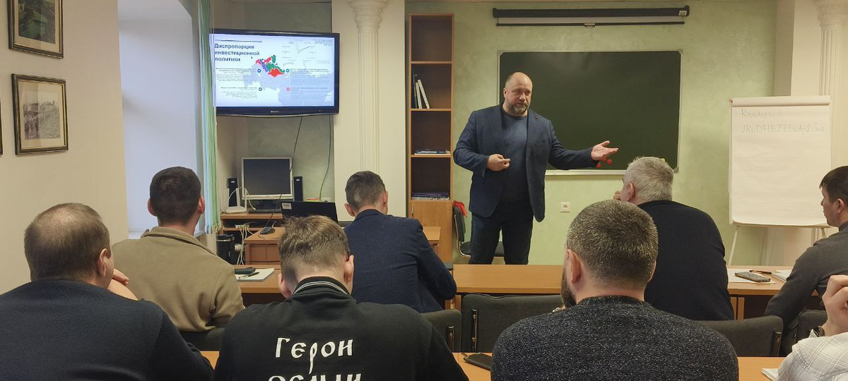 Профессор Юрий Савельев. Фото предоставила заместитель декана факультета дополнительного профессионального образования Президентской академии в Санкт-Петербурге Ольга Урсова