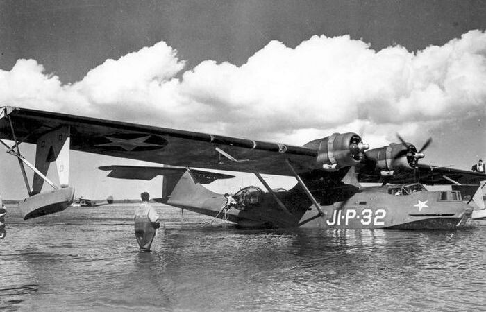 Самолёт создавал, в том числе Сикорский.