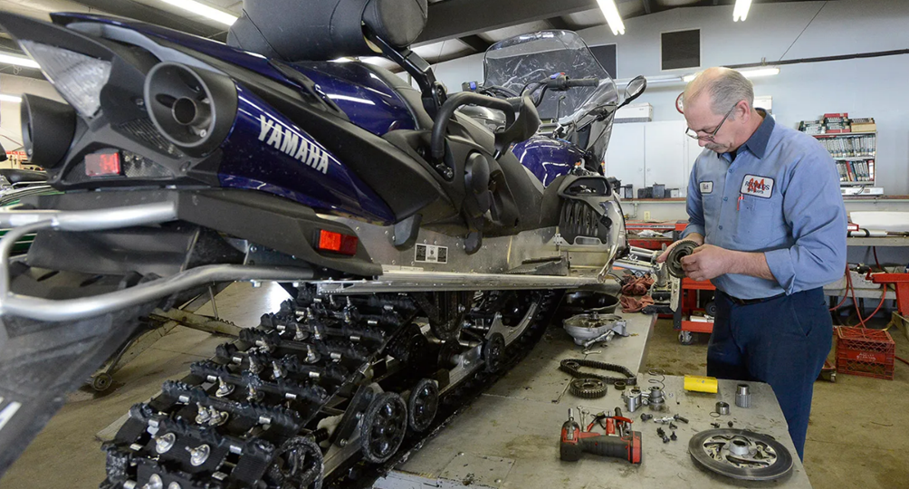 ТО снегохода своими руками – какие детали покупать только оригинальные, а что можно выбрать из бюджетного сегмента