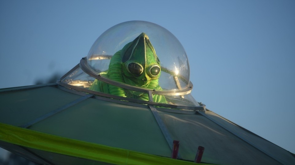 Трампу доложили о живущих на земле инопланетянах: «Президент отлично разбирается в этом вопросе»