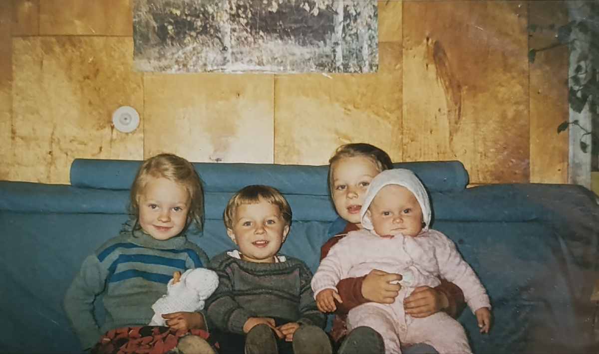 За  месяц до выезда