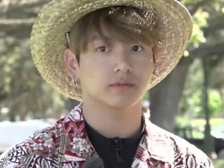 Чон Чонгук из BTS назвали нечистоплотной хрюшкой 😱